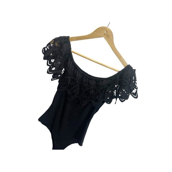 Fashion Nova Black Lace neck Cold Shoulder Bodysuit Size M Boho - Picture 3 of 4